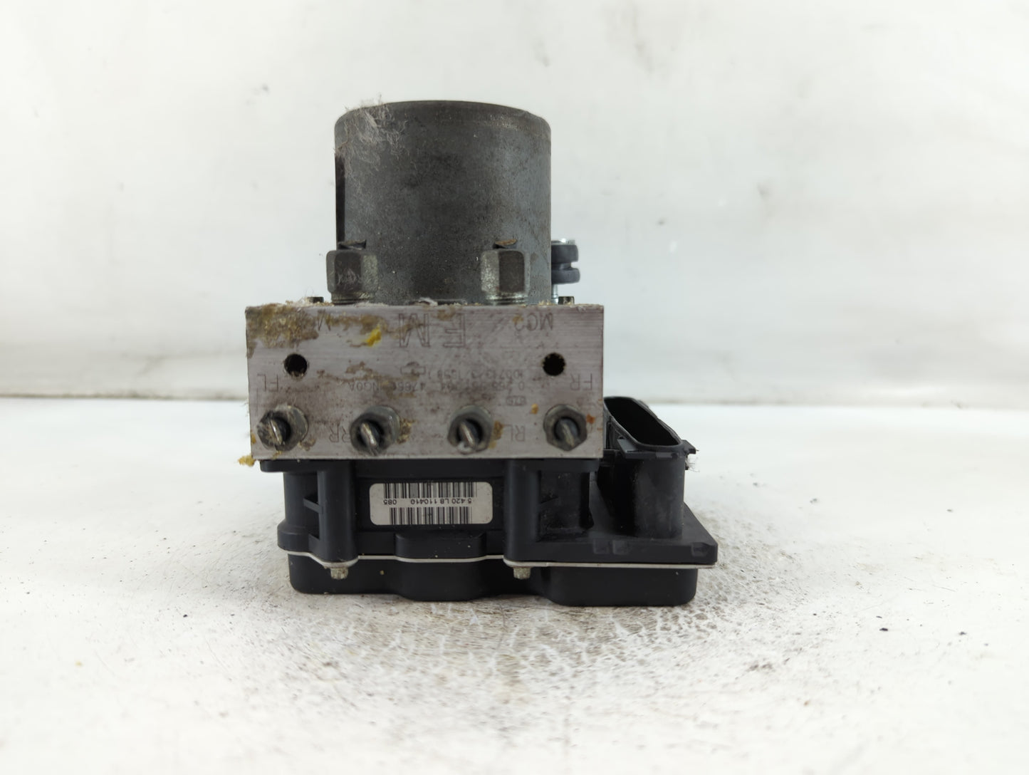 2009-2010 Infiniti G37 ABS Pump Control Module Replacement P/N:47660 1NJ0A 47660 1NF1D Fits Fits 2009 2010 OEM Used Auto Par