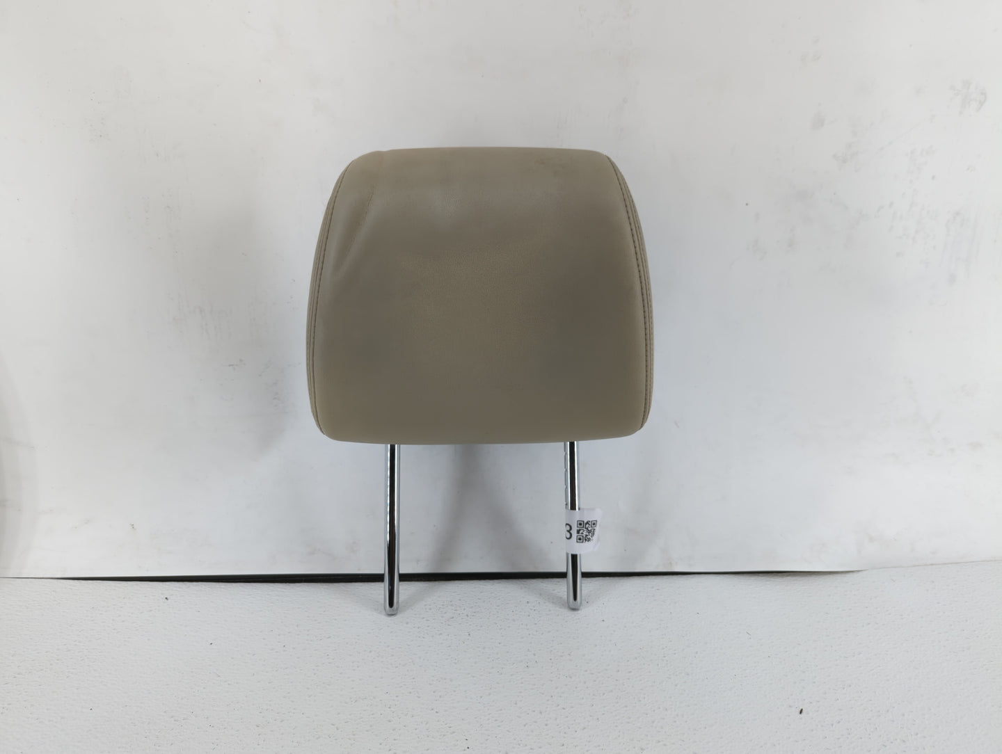 2008-2010 Infiniti M35 Headrest Head Rest Rear Seat Fits Fits 2008 2009 2010 OEM Used Auto Parts - Oemusedautoparts1.com