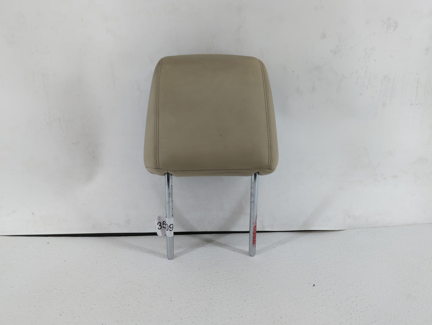 2008-2010 Infiniti M35 Headrest Head Rest Rear Seat Fits Fits 2008 2009 2010 OEM Used Auto Parts - Oemusedautoparts1.com