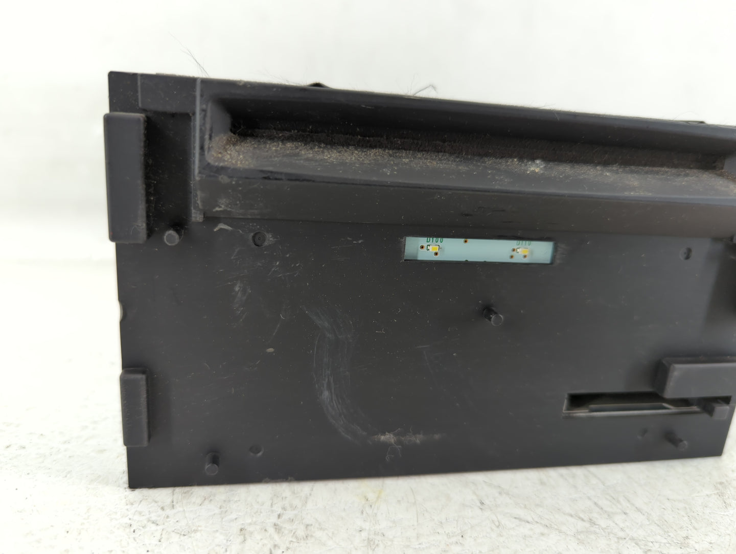 2010-2010 Infiniti M35 Am Fm Cd Player Radio Receiver - Oemusedautoparts1.com