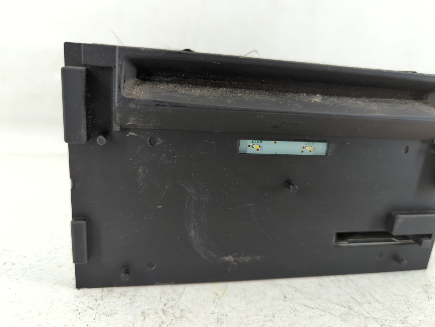 2010-2010 Infiniti M35 Am Fm Cd Player Radio Receiver - Oemusedautoparts1.com