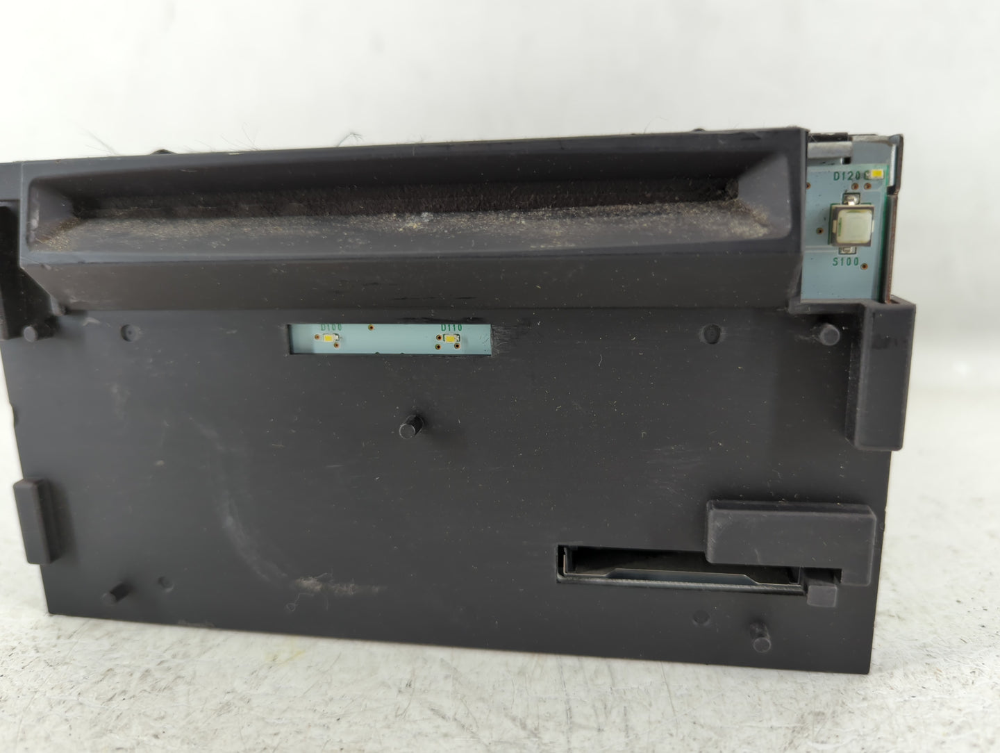 2010-2010 Infiniti M35 Am Fm Cd Player Radio Receiver - Oemusedautoparts1.com