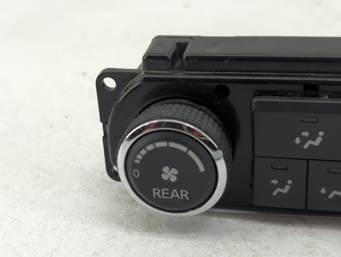 2008-2010 Infiniti Qx56 Climate Control Module Temperature AC/Heater Replacement Fits Fits 2008 2009 2010 OEM Used Auto Part