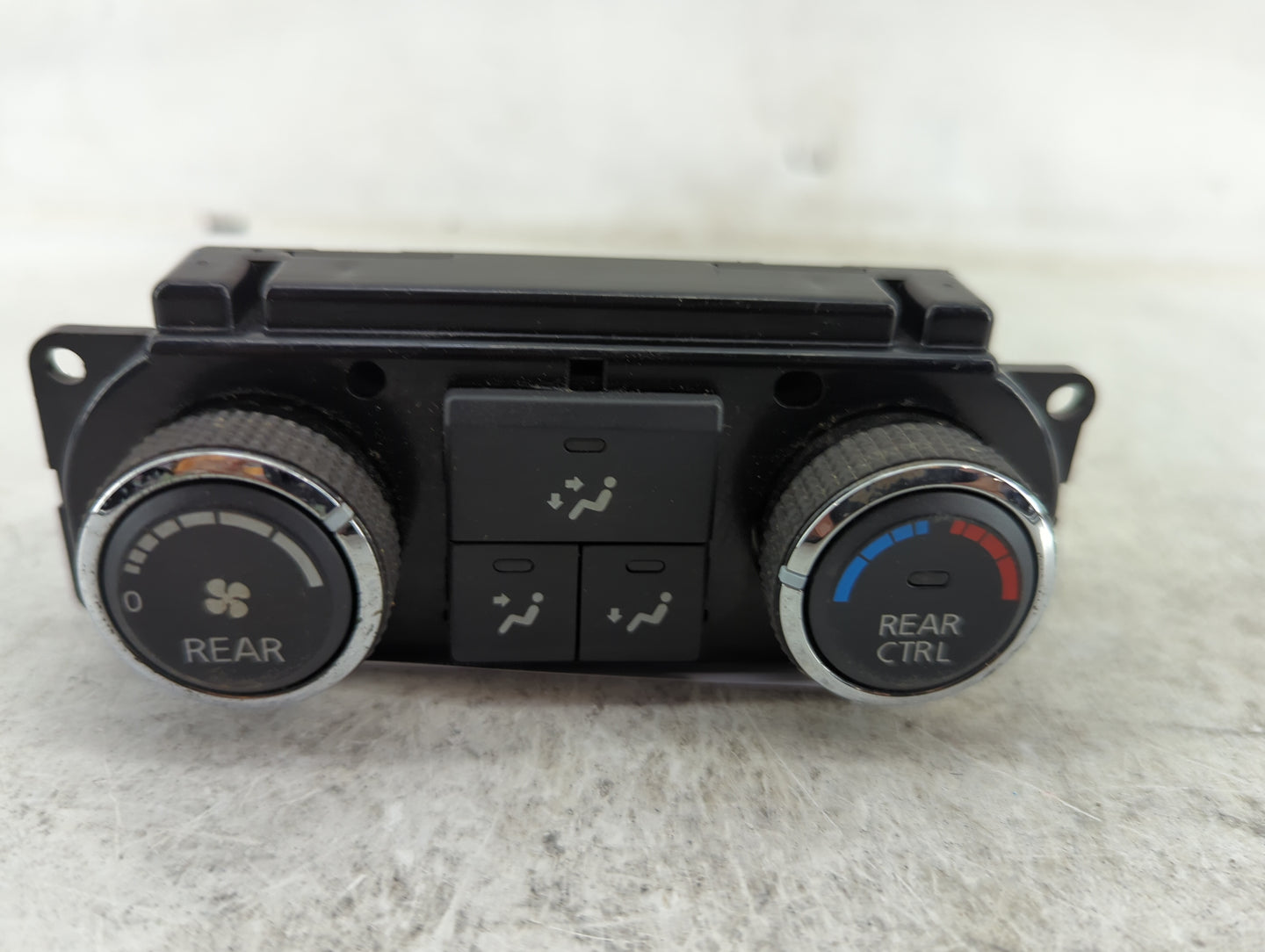 2008-2010 Infiniti Qx56 Climate Control Module Temperature AC/Heater Replacement P/N:27511 ZQ10B UP3NCH-19980-AF Fits OEM Us