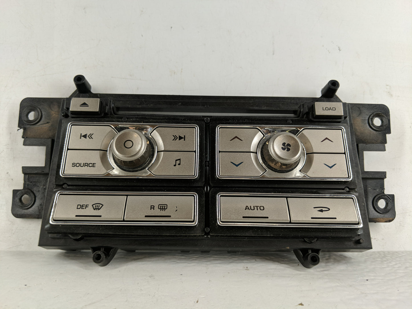 2009-2011 Jaguar Xf Radio AM FM Cd Player Receiver Replacement P/N:8X23-18C858-BG Fits Fits 2009 2010 2011 OEM Used Auto Par