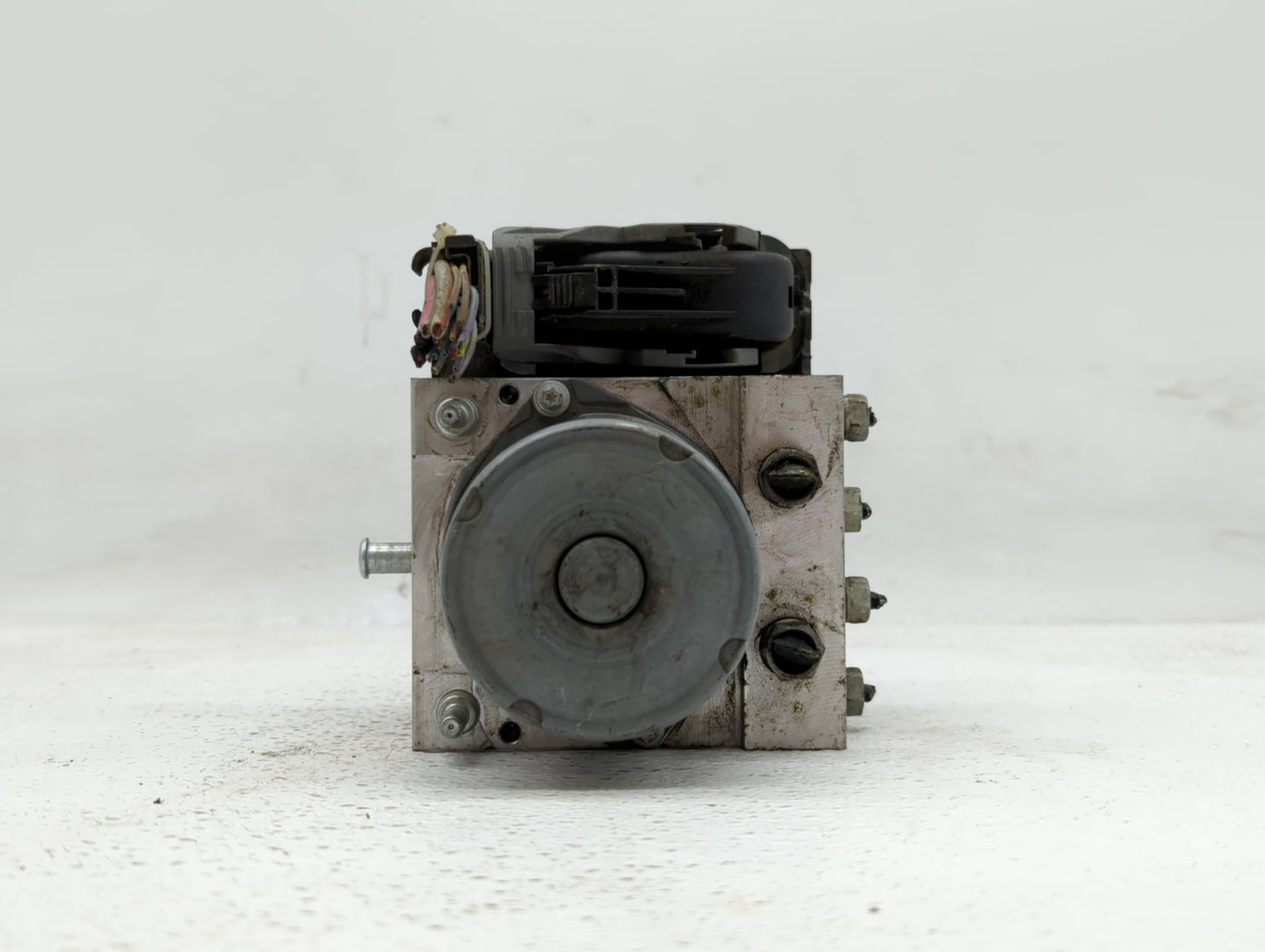 2010-2011 Jaguar Xf ABS Pump Control Module Replacement P/N:AX23-2C405-AC AX23-2C405-AB Fits Fits 2010 2011 OEM Used Auto Pa