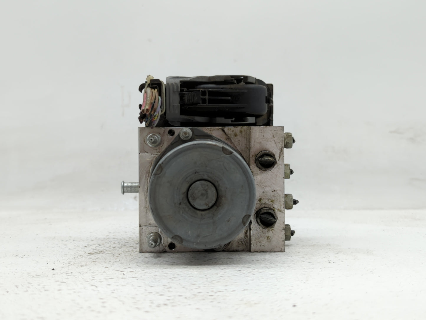 2010-2011 Jaguar Xf ABS Pump Control Module Replacement P/N:AX23-2C405-AC AX23-2C405-AB Fits Fits 2010 2011 OEM Used Auto Pa