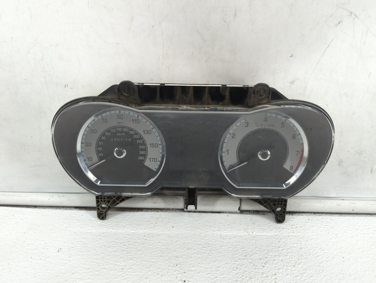2010-2012 Jaguar Xf Instrument Cluster Speedometer Gauges P/N:9X23-10849-CF Fits Fits 2010 2011 2012 OEM Used Auto Parts - O