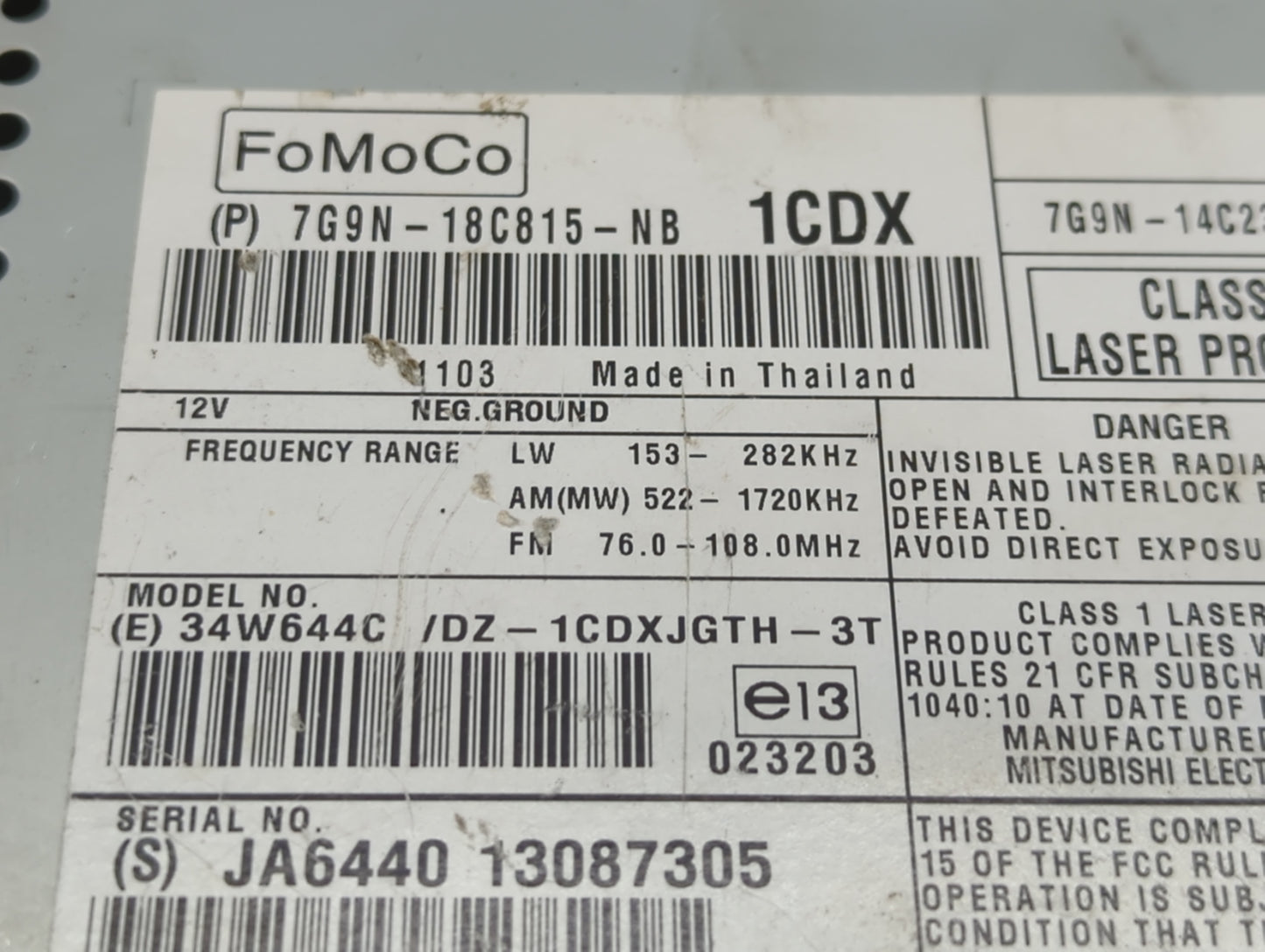 2010 Jaguar Xf Radio AM FM Cd Player Receiver Replacement P/N:7G9N-18C815-NB 7G9N-18C815-TA Fits OEM Used Auto Parts - Oemus