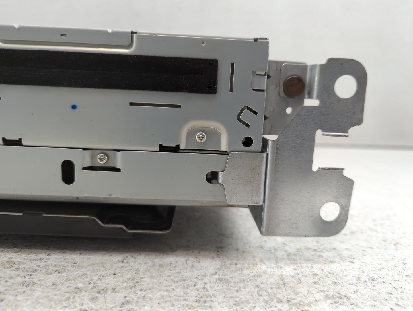 2010 Jaguar Xf Radio AM FM Cd Player Receiver Replacement P/N:7G9N-18C815-NB 7G9N-18C815-TA Fits OEM Used Auto Parts - Oemus