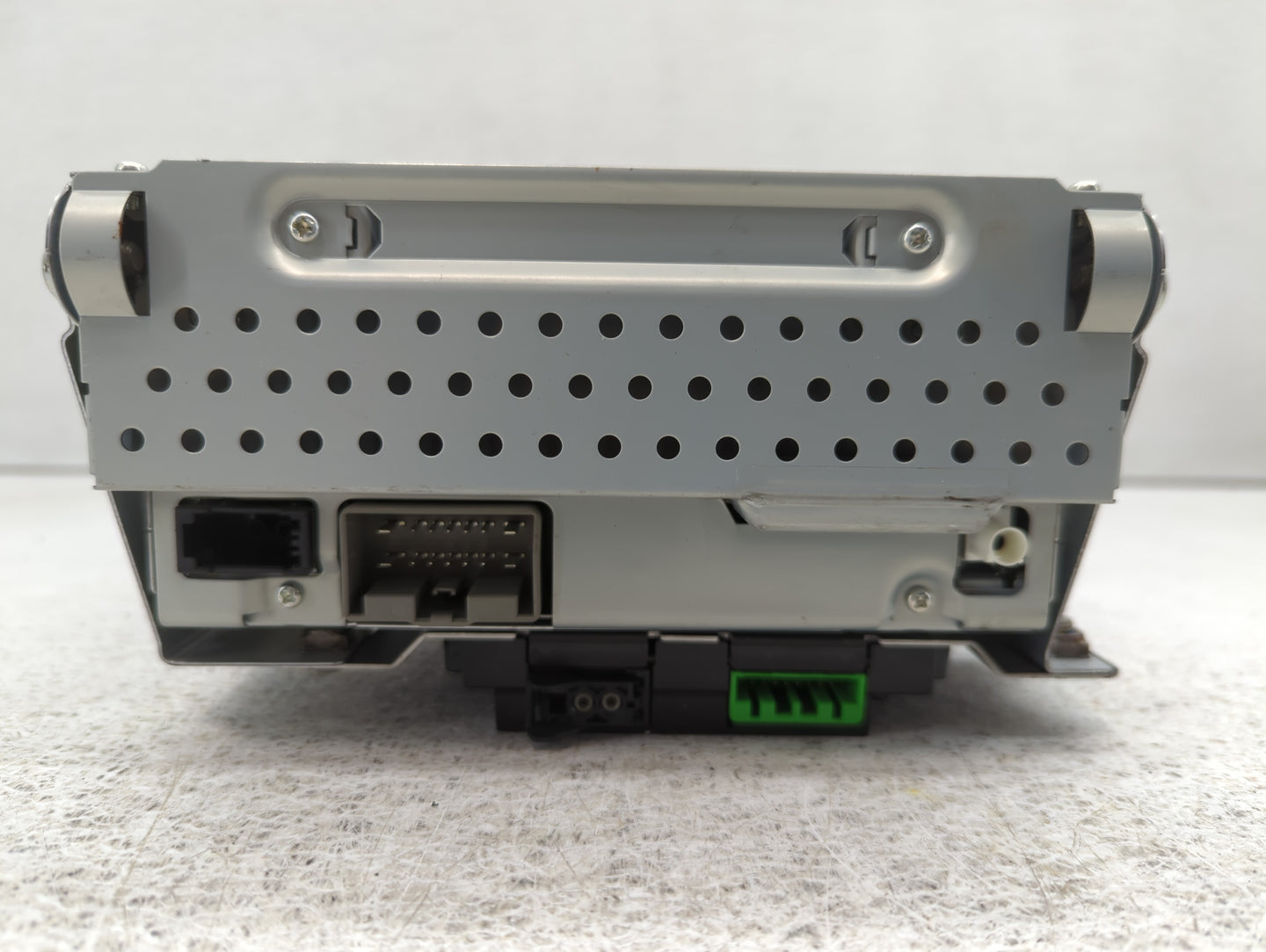 2010 Jaguar Xf Radio AM FM Cd Player Receiver Replacement P/N:7G9N-18C815-NB 7G9N-18C815-TA Fits OEM Used Auto Parts - Oemus