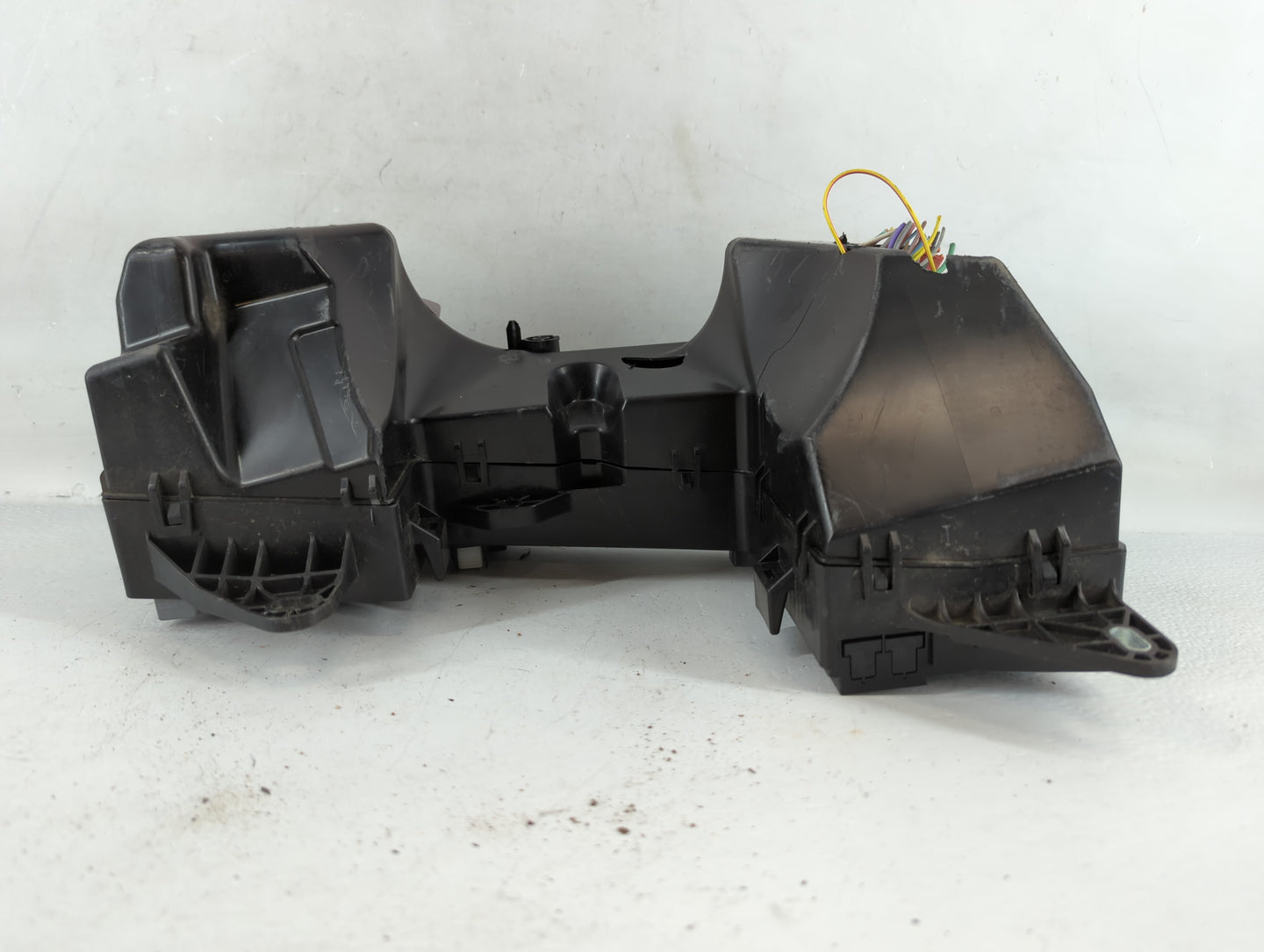 2010 Jaguar Xf Fusebox Fuse Box Panel Relay Module P/N:9X23-14290-ATC Fits OEM Used Auto Parts - Oemusedautoparts1.com