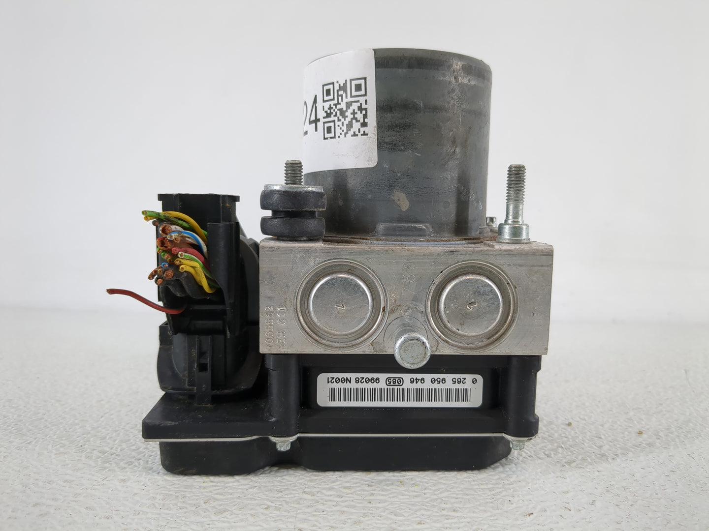 2010-2011 Jaguar Xk ABS Pump Control Module Replacement P/N:8W83-2C405-CC Fits Fits 2010 2011 OEM Used Auto Parts - Oemuseda