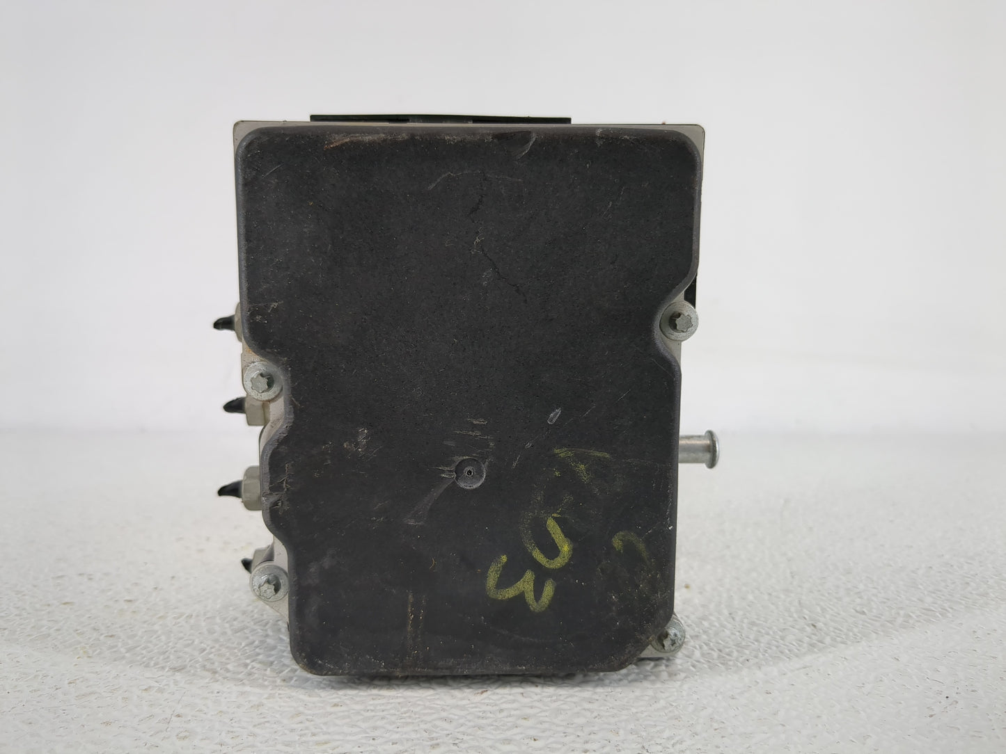 2010-2011 Jaguar Xk ABS Pump Control Module Replacement P/N:8W83-2C405-CC Fits Fits 2010 2011 OEM Used Auto Parts - Oemuseda