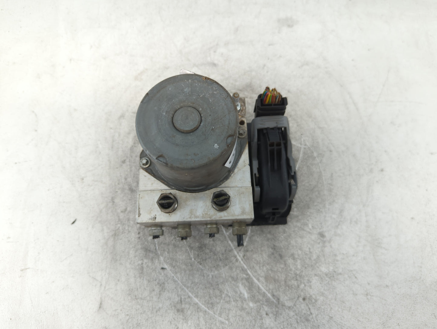 2010 Jaguar Xk150 ABS Pump Control Module Replacement P/N:8W83-2C405-CC Fits Fits 2011 OEM Used Auto Parts - Oemusedautopart