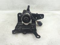2010 Jeep Cherokee Central Vaccum Lock Pump P68290533aa|191775081 - Oemusedautoparts1.com