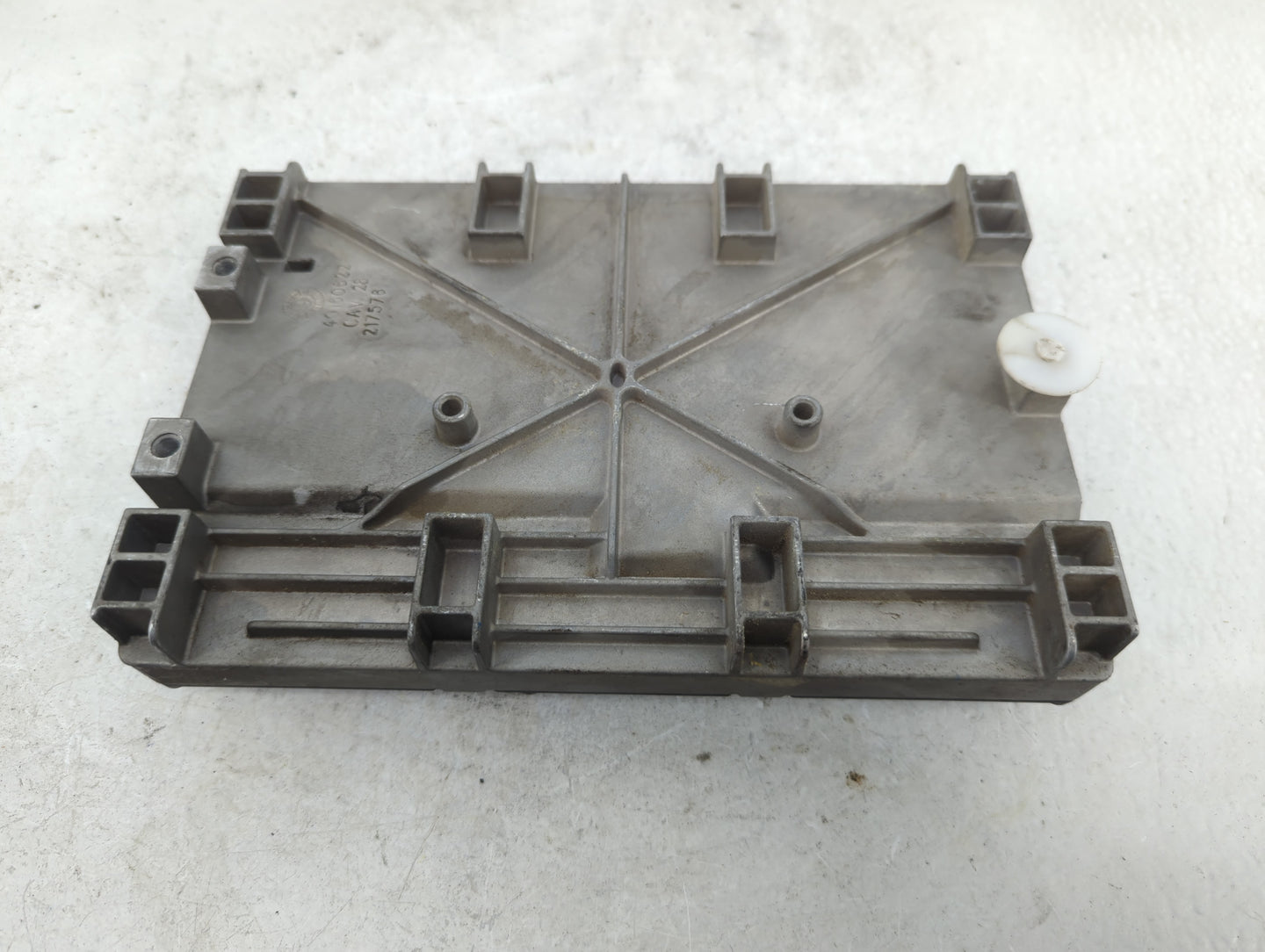 2009-2010 Jeep Commander PCM Engine Control Computer ECU ECM PCU OEM P/N:P05150467AB 68028155AD, P05150467AA Fits Fits 2009 