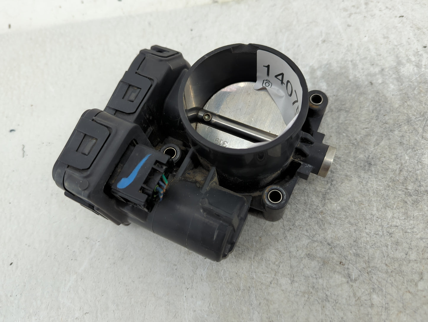 2007-2010 Jeep Commander Throttle Body P/N:04861661AB Fits Fits 2007 2008 2009 2010 2011 2012 OEM Used Auto Parts - Oemuseda