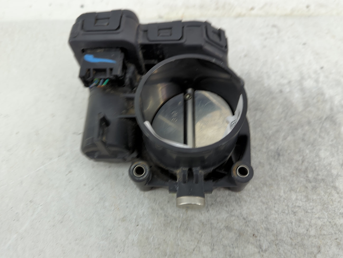 2007-2010 Jeep Commander Throttle Body P/N:04861661AB Fits Fits 2007 2008 2009 2010 2011 2012 OEM Used Auto Parts - Oemuseda