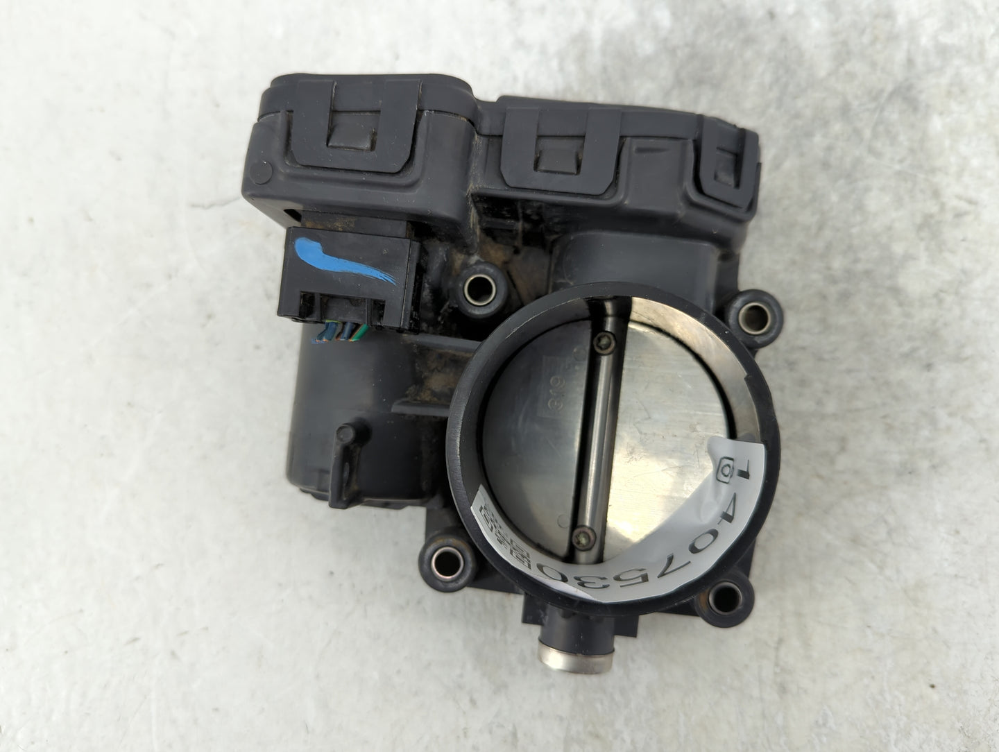 2007-2010 Jeep Commander Throttle Body P/N:04861661AB Fits Fits 2007 2008 2009 2010 2011 2012 OEM Used Auto Parts - Oemuseda