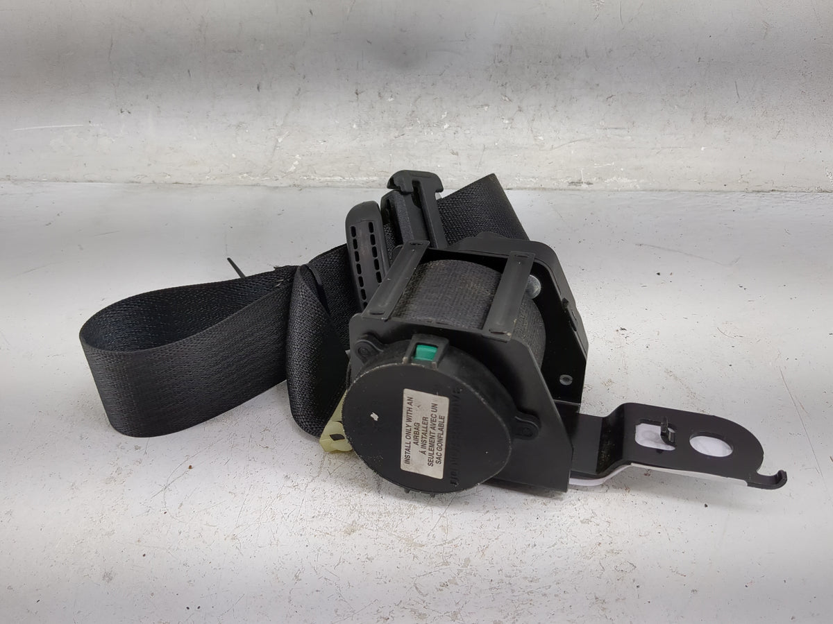 2006-2009 Jeep Commander Passenger Front Seatbelt Retractor Black - Oemusedautoparts1.com