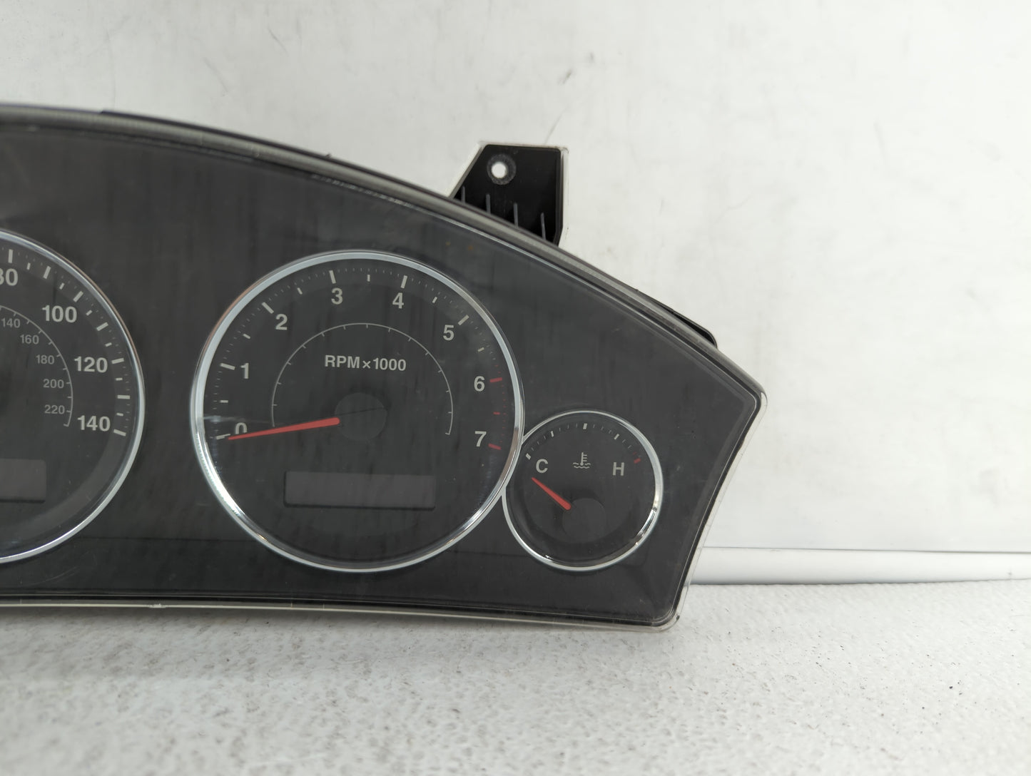 2009-2010 Jeep Commander Instrument Cluster Speedometer Gauges P/N:CR-0038-852-M0-C1 Fits Fits 2009 2010 OEM Used Auto Parts