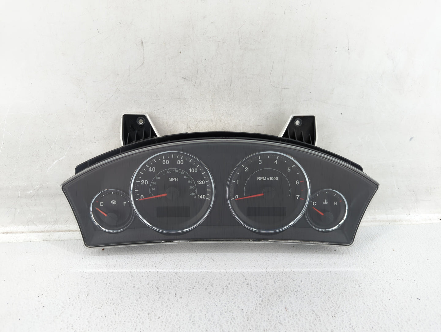 2009-2010 Jeep Commander Instrument Cluster Speedometer Gauges P/N:05172500AI Fits Fits 2009 2010 OEM Used Auto Parts - Oemu