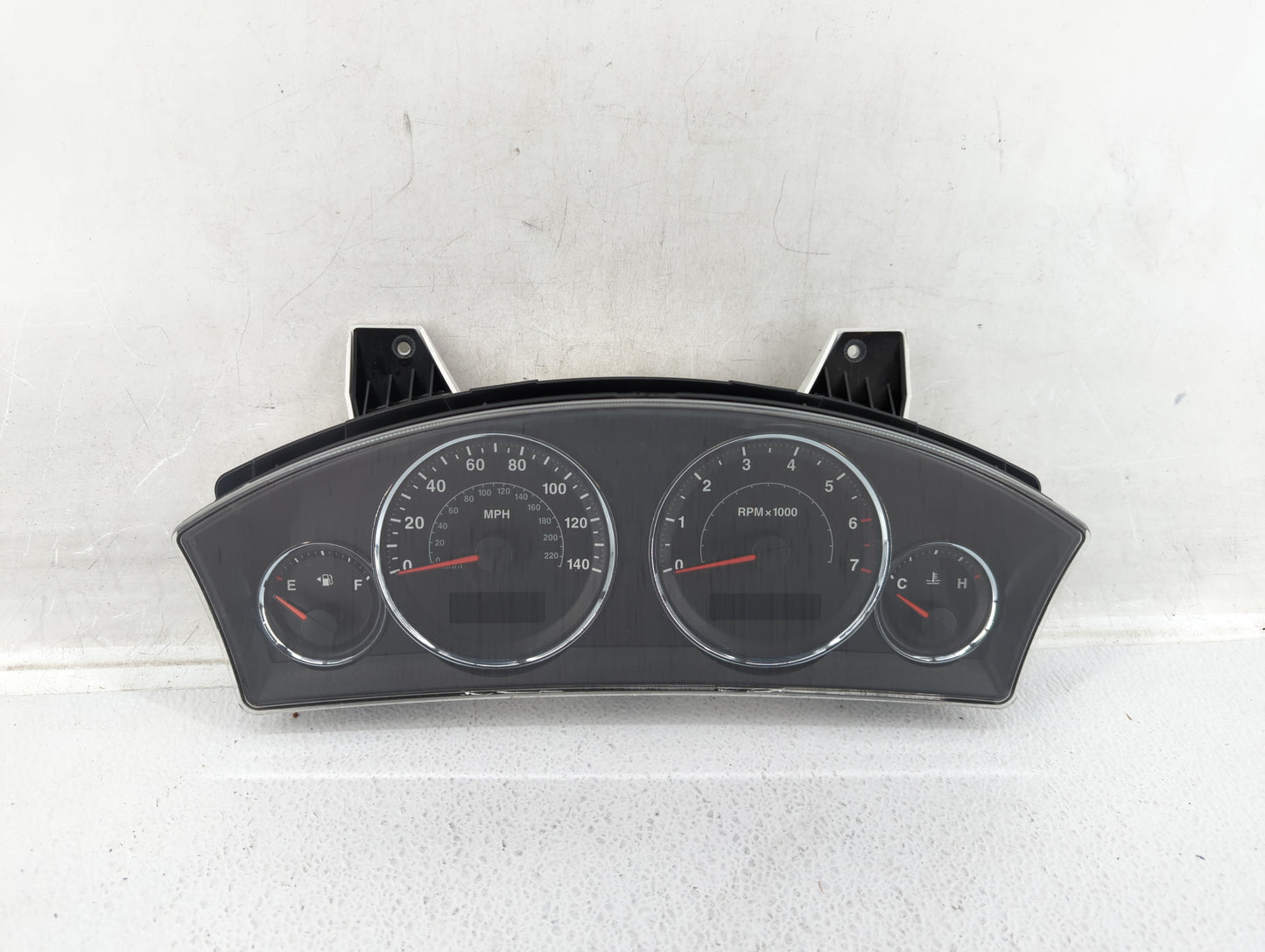 2009-2010 Jeep Commander Instrument Cluster Speedometer Gauges P/N:05172500AI Fits Fits 2009 2010 OEM Used Auto Parts - Oemu
