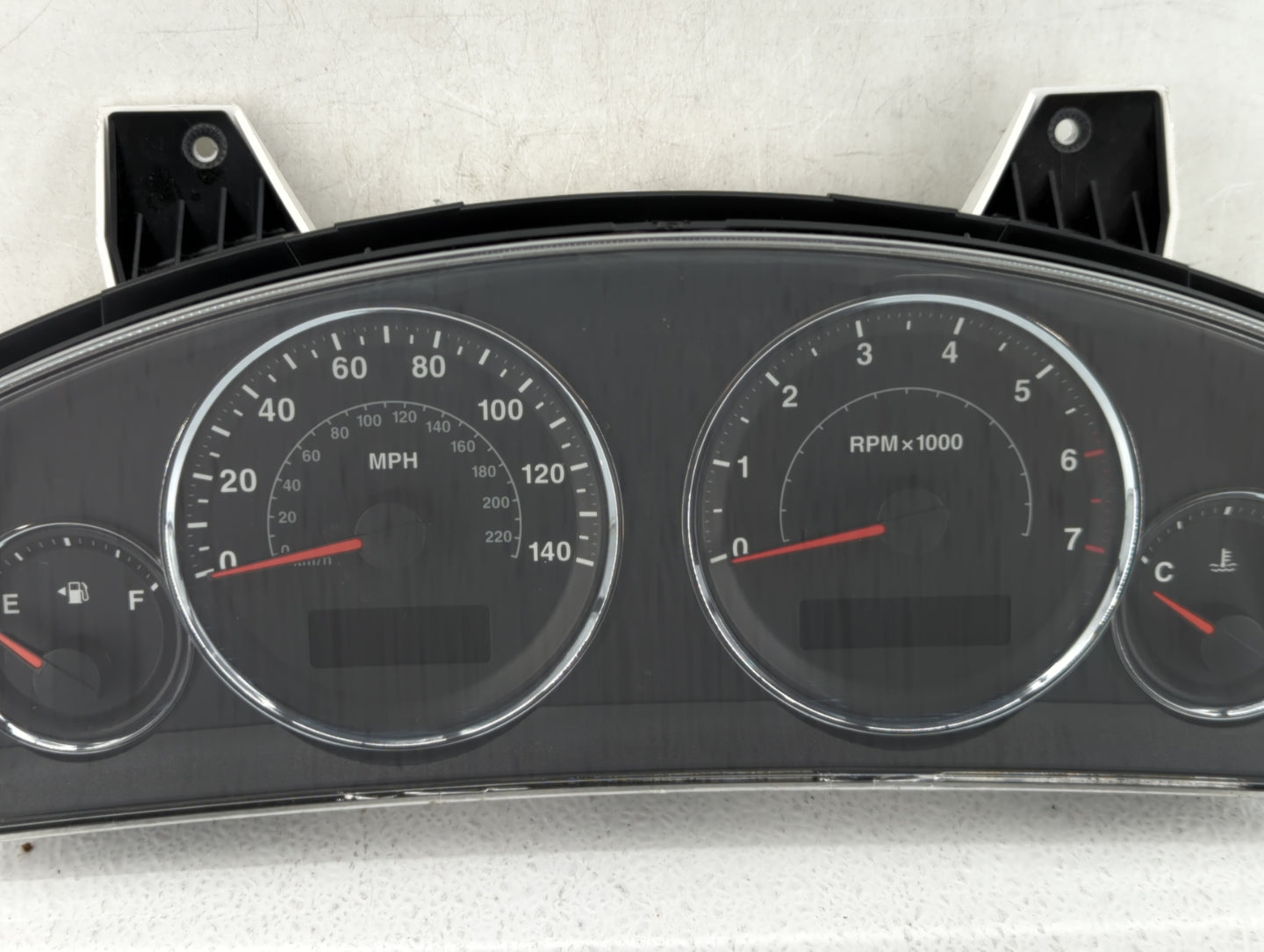 2009-2010 Jeep Commander Instrument Cluster Speedometer Gauges P/N:05172500AI Fits Fits 2009 2010 OEM Used Auto Parts - Oemu