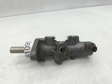 2006-2010 Jeep Commander Brake Master Cylinder
