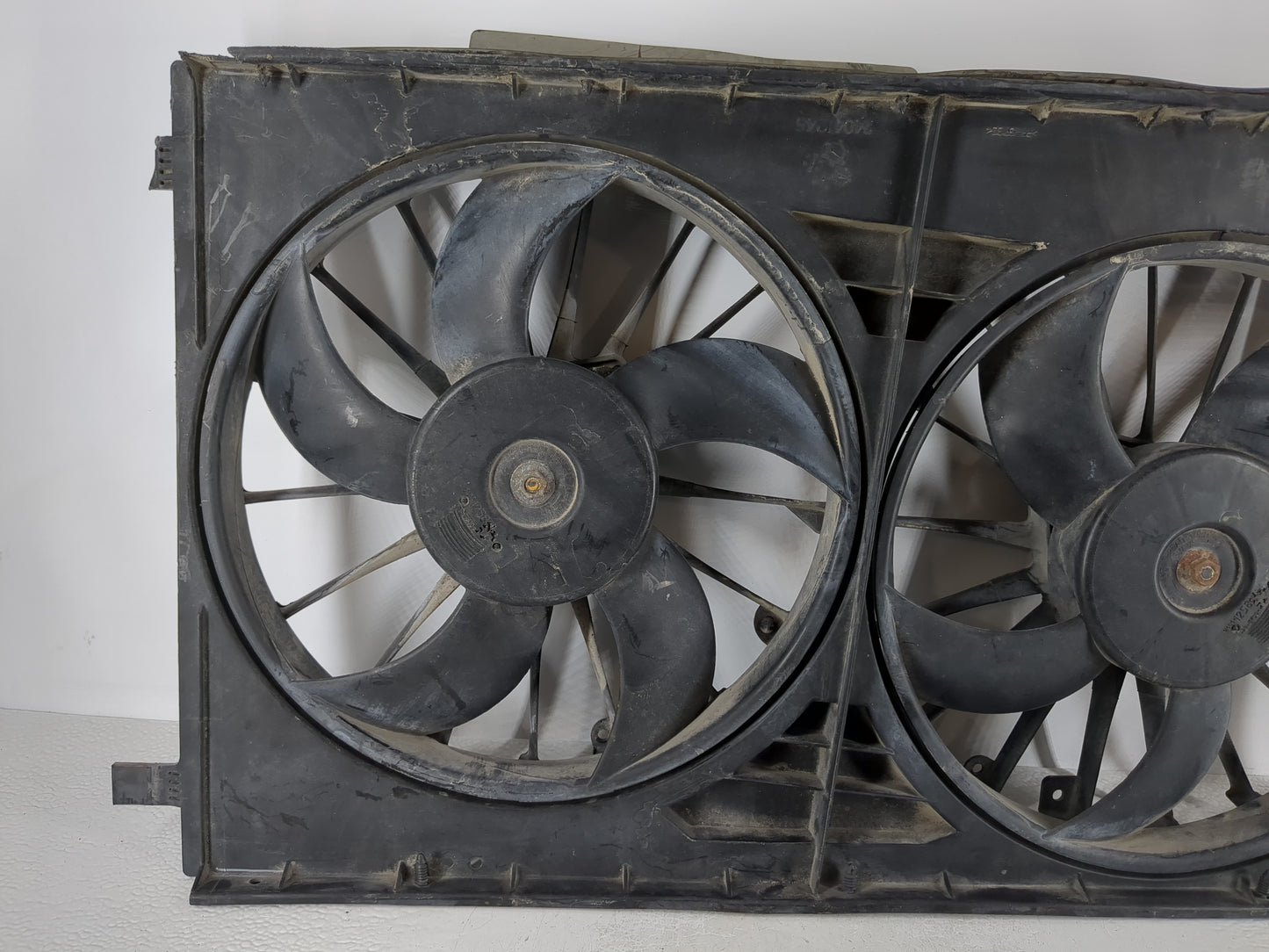 2010 Jeep Compass Electric Radiator Cooling Fan Motor Assembly - Oemusedautoparts1.com