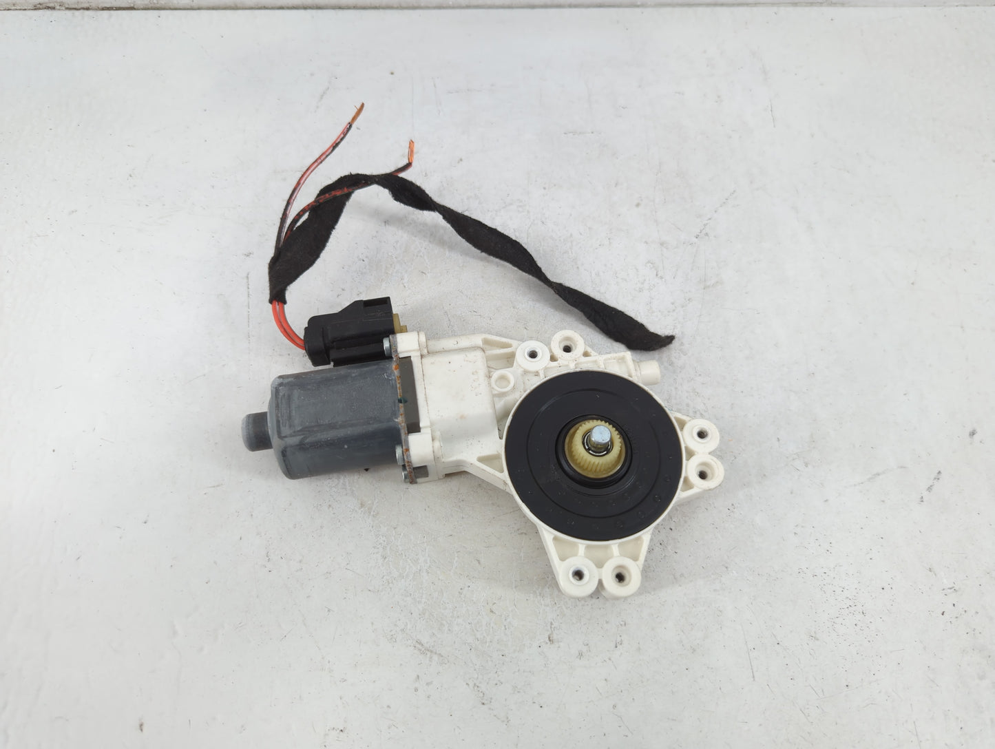 Jeep Compass Driver Front Left Power Window Motor - Oemusedautoparts1.com