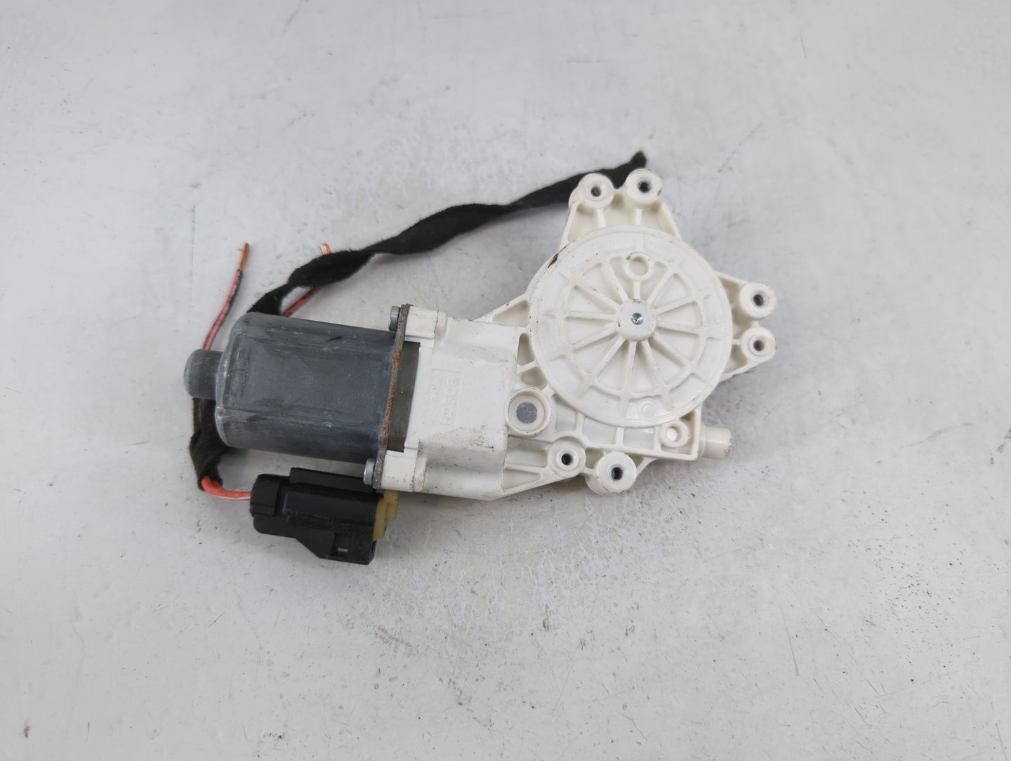 Jeep Compass Driver Front Left Power Window Motor - Oemusedautoparts1.com