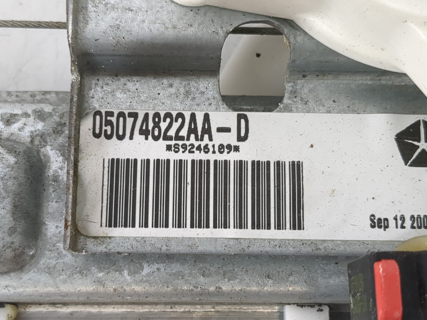 Jeep Compass Passenger Rear Right Power Window Motor - Oemusedautoparts1.com