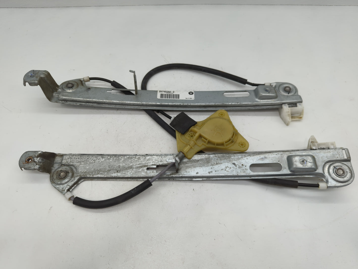 2007-2017 Jeep Compass Used Window Regulator Passenger Front 1036360 - Oemusedautoparts1.com