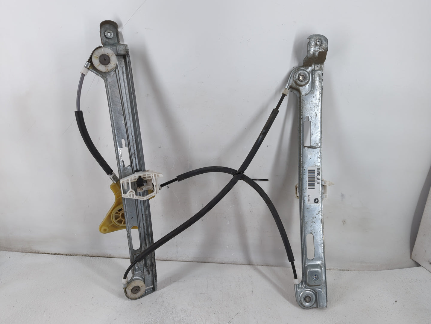2010 Jeep Compass Driver Left Front Window Regulator - Oemusedautoparts1.com