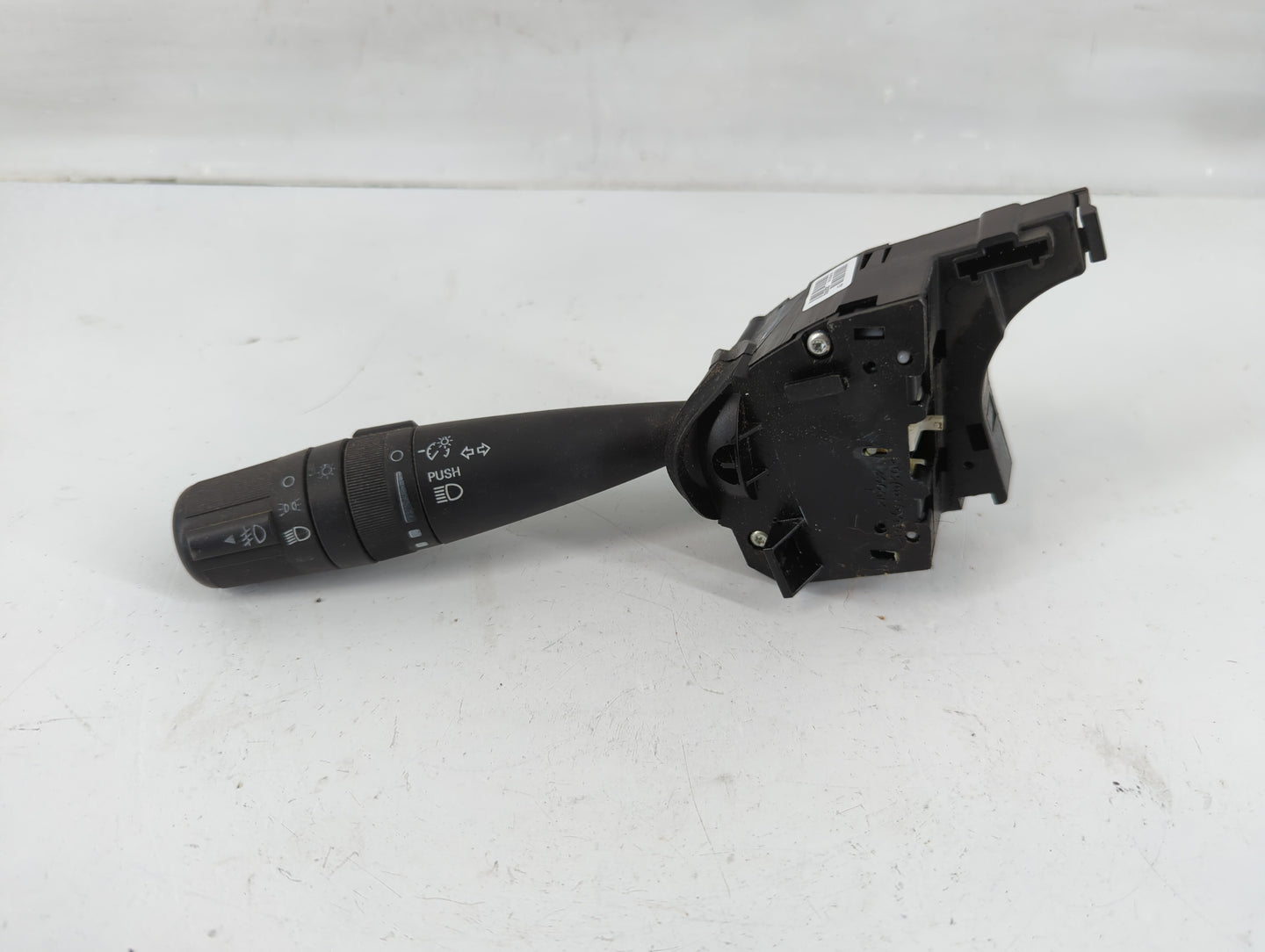 2010-2010 Jeep Compass Headlight Head Light Switch Lamp Control - Oemusedautoparts1.com