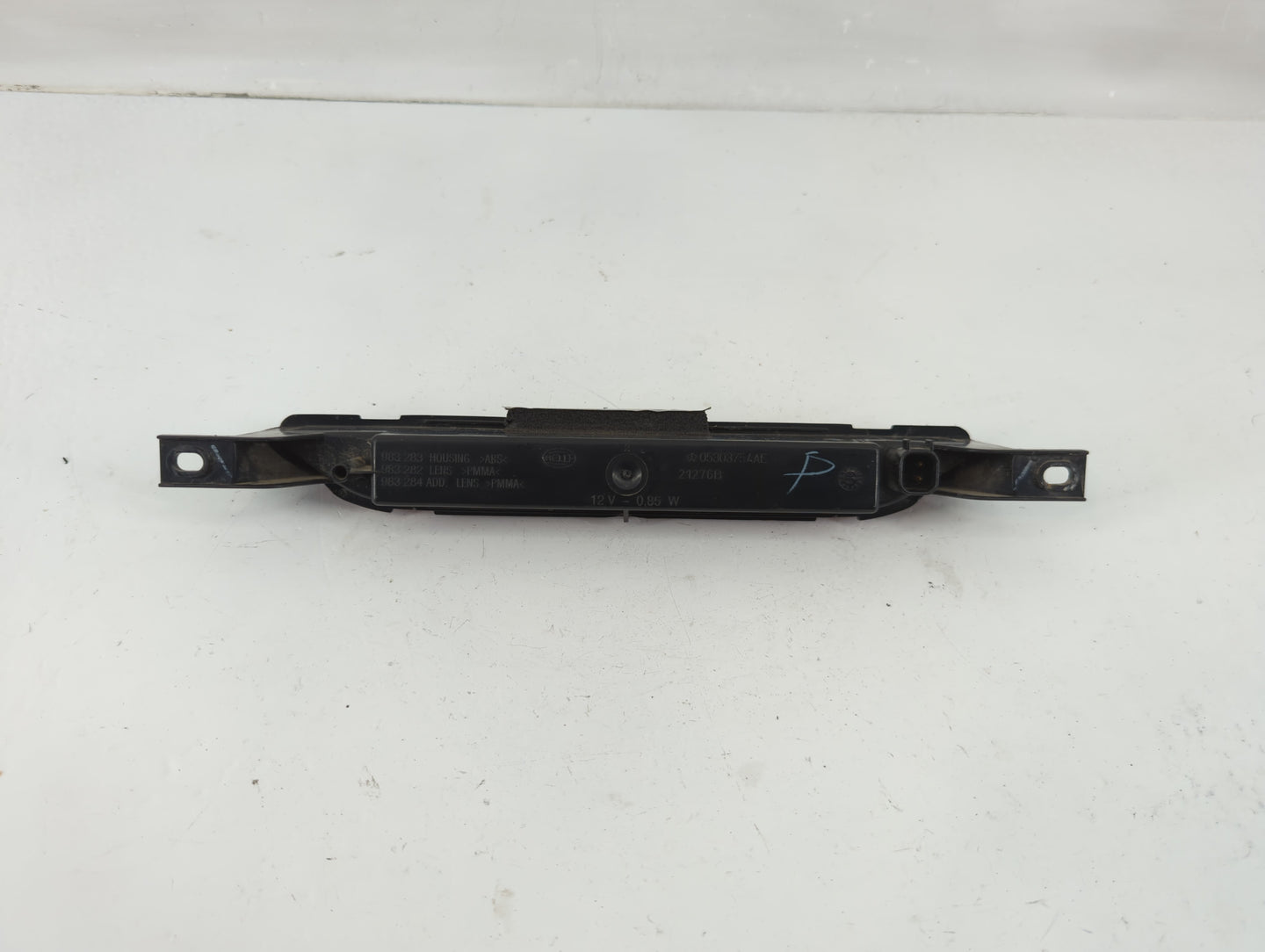 2010 Jeep Compass Third Brake Light Tail Light Fits OEM Used Auto Parts - Oemusedautoparts1.com