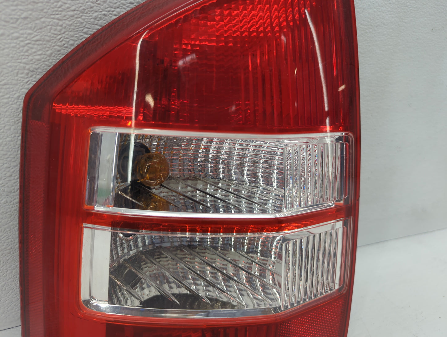 2007-2010 Jeep Compass Tail Light Assembly Driver Left OEM Fits Fits 2007 2008 2009 2010 OEM Used Auto Parts - Oemusedautopa