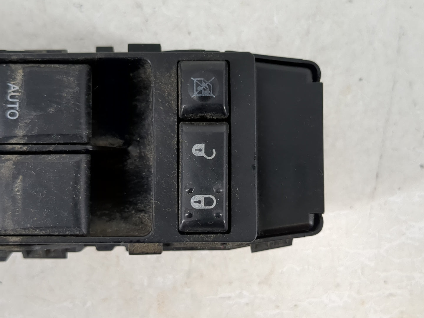 2007-2010 Jeep Compass Master Power Window Switch Replacement Driver Side Left Fits Fits 2007 2008 2009 2010 OEM Used Auto P