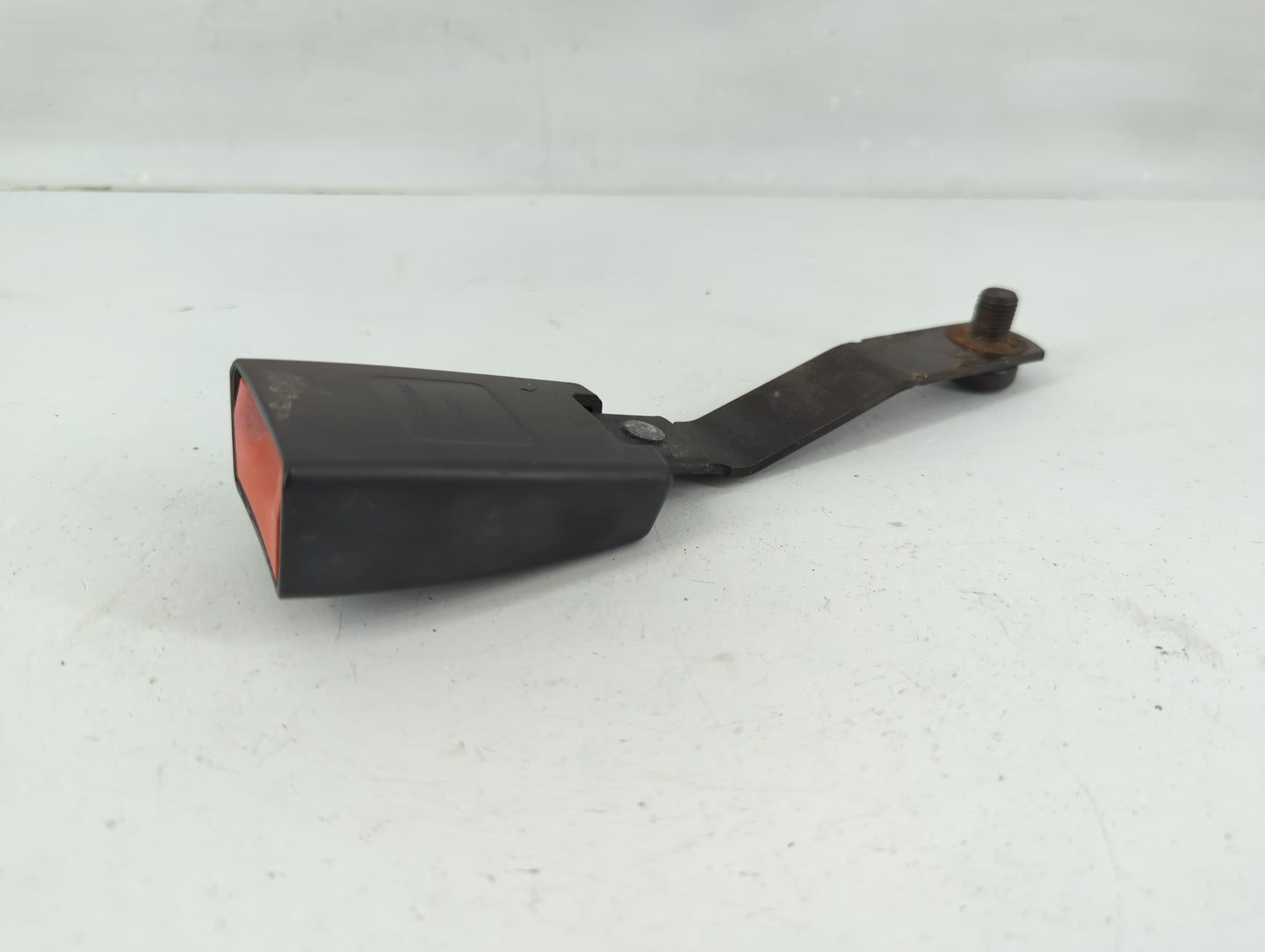 2007-2010 Jeep Compass Passenger Front Seatbelt Buckle - Oemusedautoparts1.com