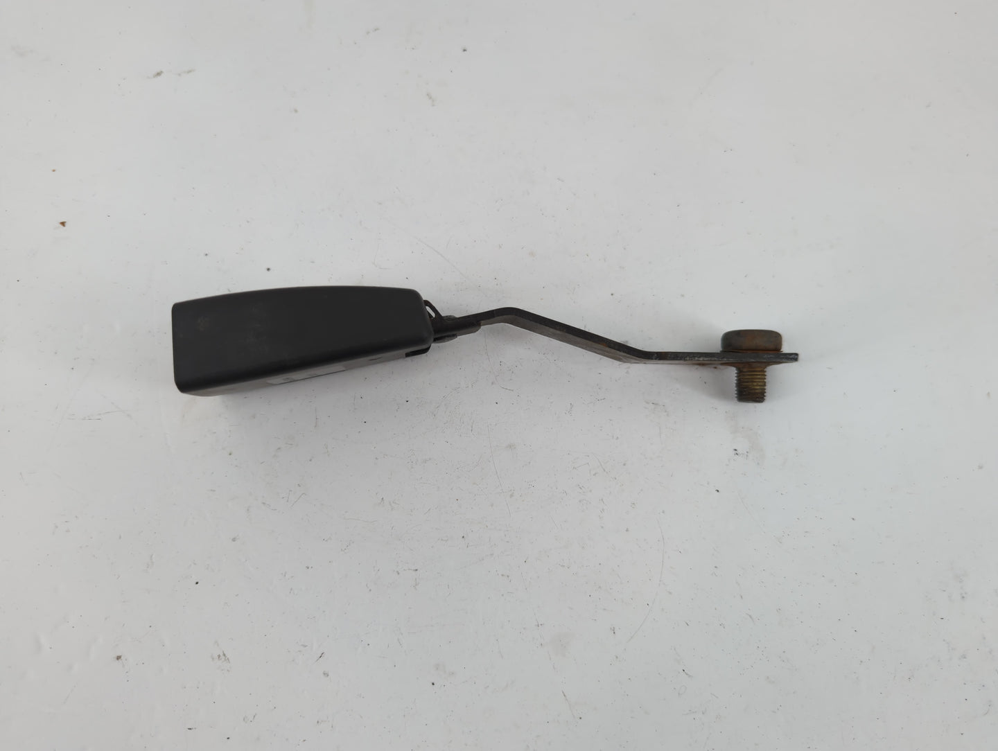 2007-2010 Jeep Compass Passenger Front Seatbelt Buckle - Oemusedautoparts1.com
