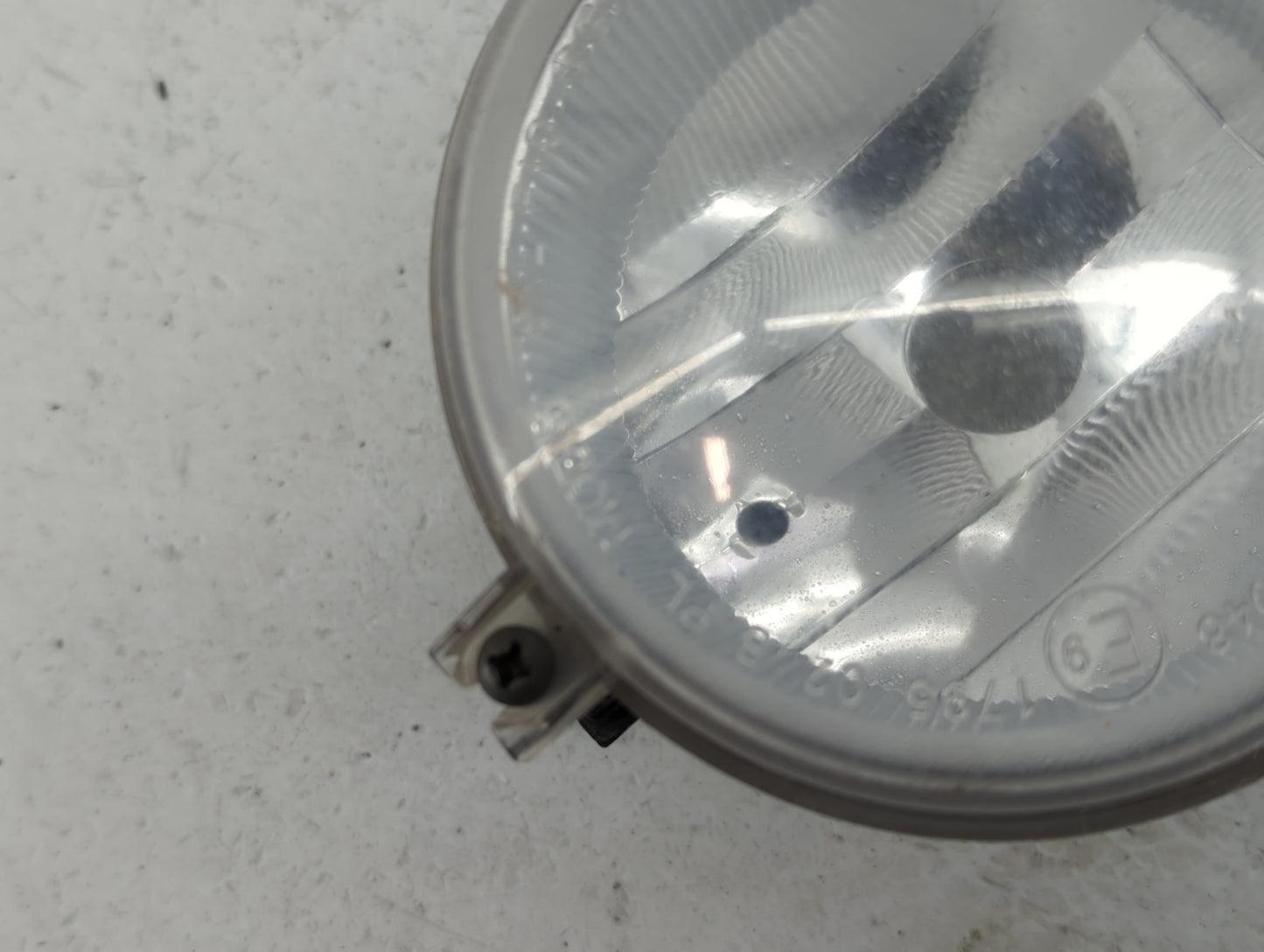 2010-2010 Jeep Compass Driver Left Oem Front Light Lamp - Oemusedautoparts1.com