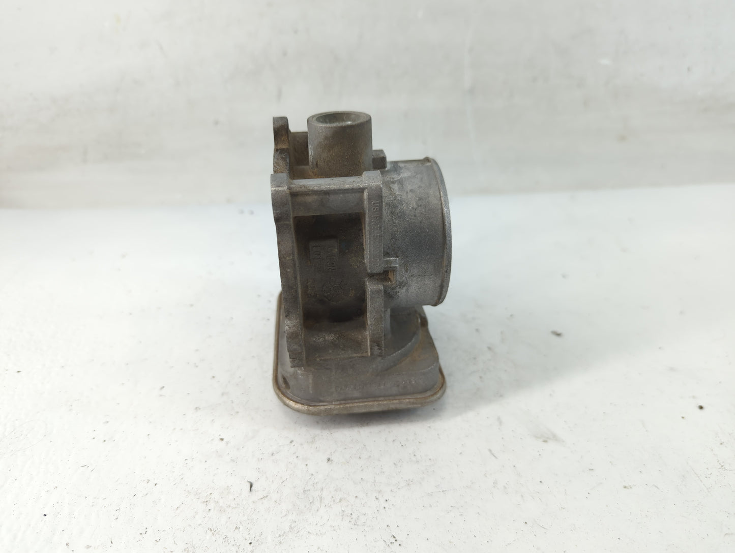 2010 Jeep Compass Throttle Body P/N:04591735AC Fits Fits 2007 2008 2009 2011 2012 2013 2014 2015 2016 2017 2018 OEM Used Aut