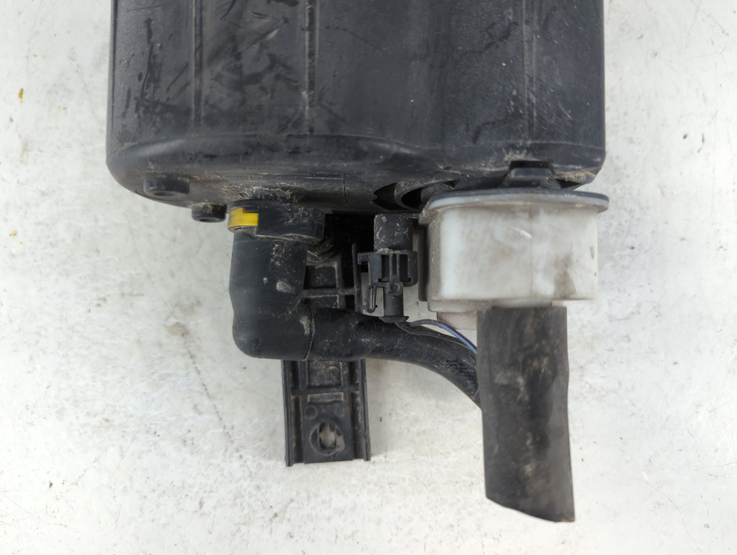 2010 Jeep Compass Fuel Vapor Charcoal Canister - Oemusedautoparts1.com