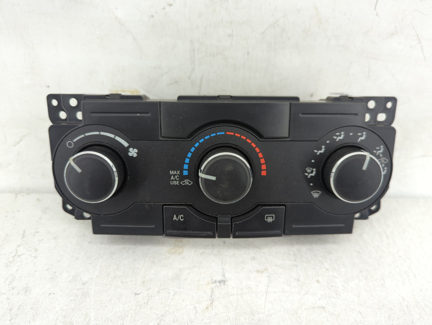 2007-2010 Jeep Grand Cherokee Climate Control Module Temperature AC/Heater Replacement P/N:P55037979AF Fits OEM Used Auto Pa