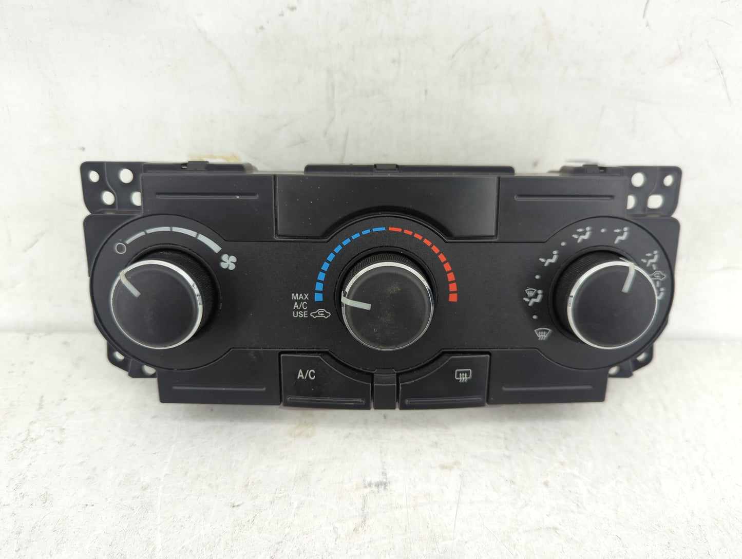 2007-2010 Jeep Grand Cherokee Climate Control Module Temperature AC/Heater Replacement P/N:P55037979AF Fits OEM Used Auto Pa