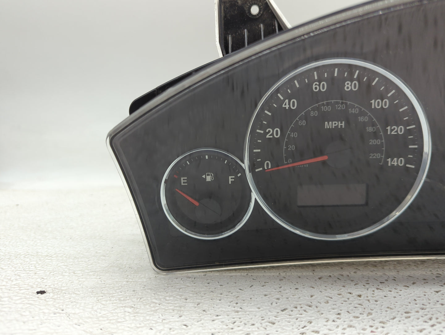2009-2010 Jeep Grand Cherokee Instrument Cluster Speedometer Gauges Miles: Fits Fits 2009 2010 OEM Used Auto Parts - Oemused