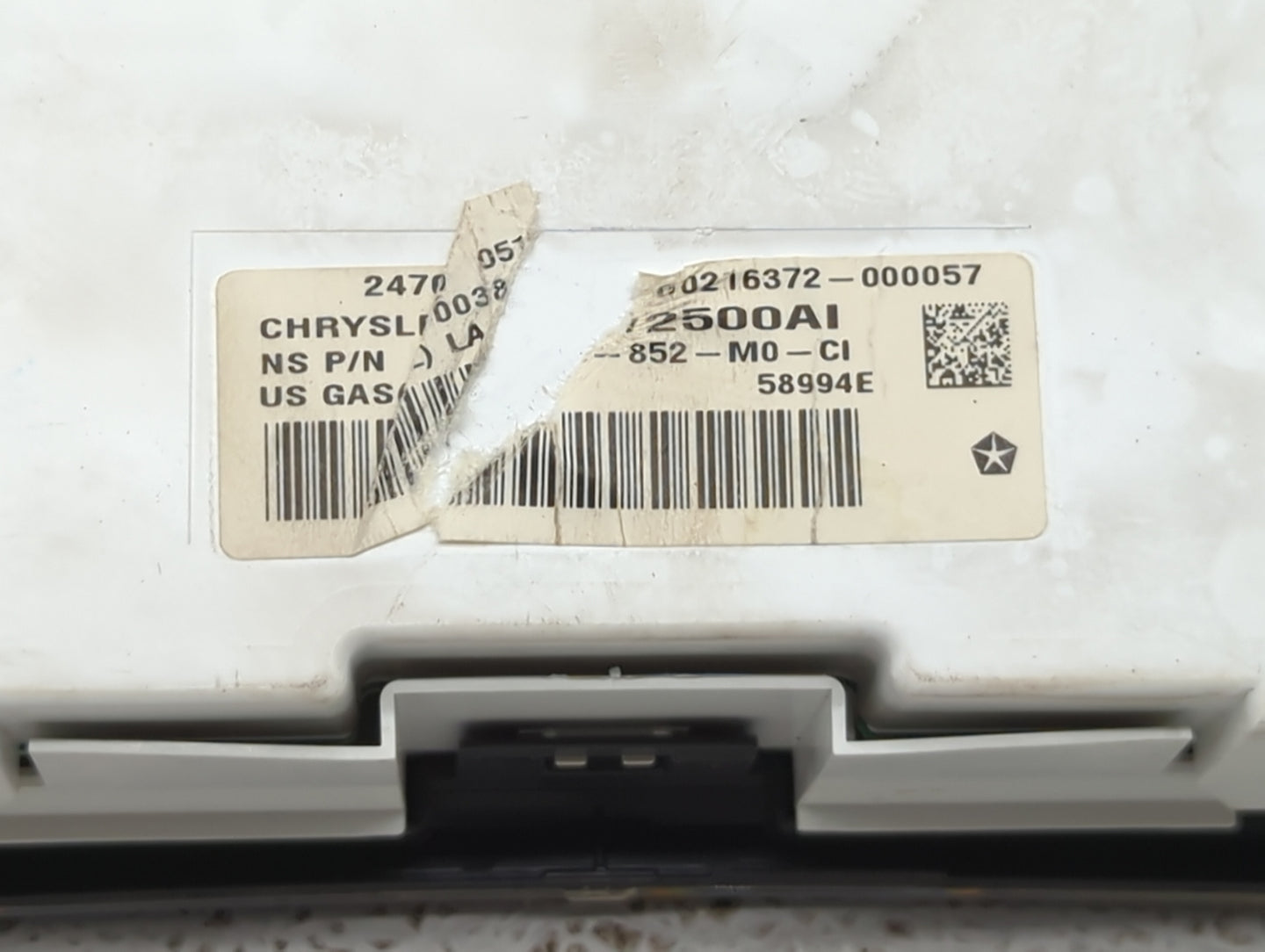 2009-2010 Jeep Grand Cherokee Instrument Cluster Speedometer Gauges Miles: Fits Fits 2009 2010 OEM Used Auto Parts - Oemused