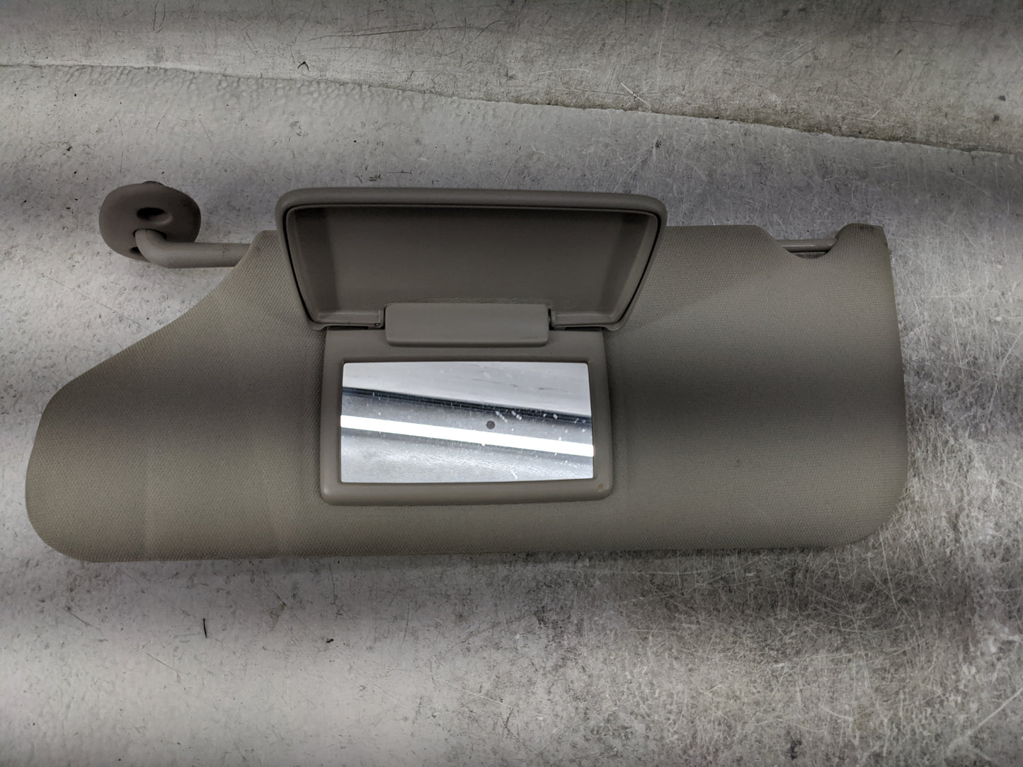 2005-2010 Jeep Grand Cherokee Sun Visor Shade Replacement Driver Left Mirror Fits Fits 2005 2006 2007 2008 2009 2010 OEM Use